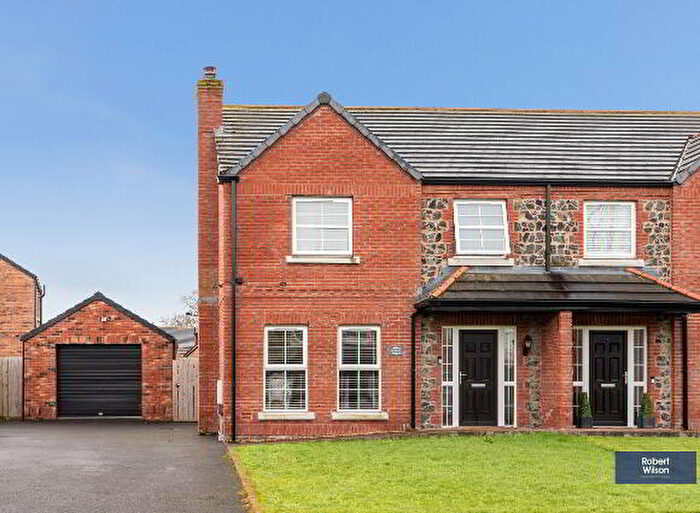 3 Bedroom Semi-Detached House For Sale In Forge Manor, Magheralin, BT67