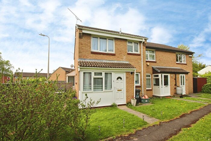 1 Bedroom End Of Terrace House For Sale In Stonebridge, Clevedon, North Somerset, BS21