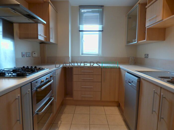 1 Bedroom Flat To Rent In Watkin Road, Leicester, LE2