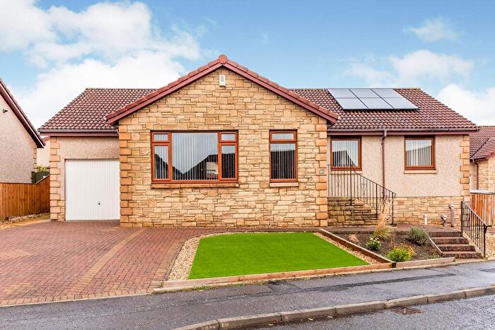 3 Bedroom Bungalow To Rent In Queen Margaret Fauld, Dunfermline, Fife, KY12