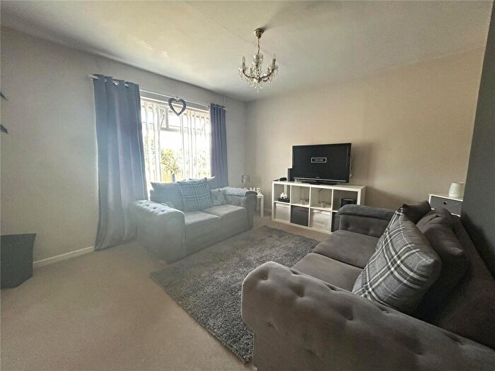 3 Bedroom End Of Terrace House For Sale In Dene View, Stanley, County Durham, DH9