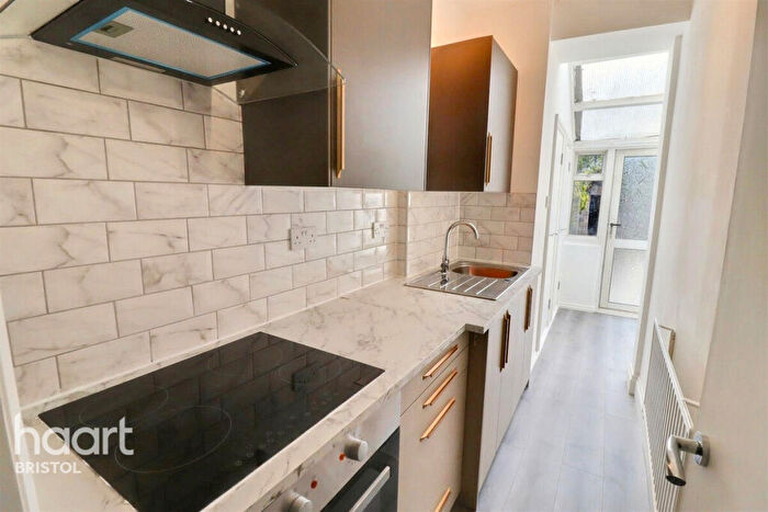 4 Bedroom Terraced House To Rent In Seymour Road, Bristol, BS16