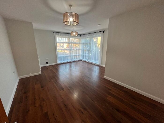 2 Bedroom Flat To Rent In Hammerman Drive, Hilton, Aberdeen, AB24