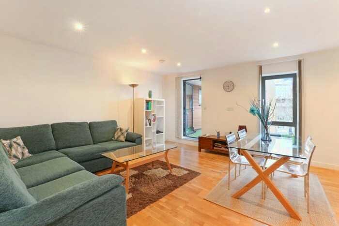 3 Bedroom Apartment To Rent In Winkfield Road London, N22