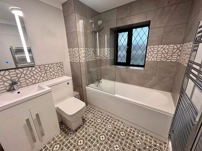 3 Bedroom Terraced House To Rent In Ravenhill, Fforestfach, Swansea, SA5