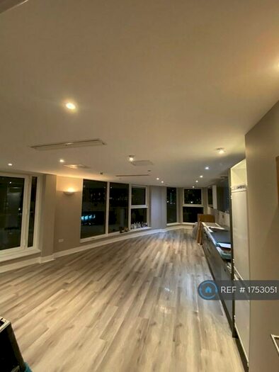 3 Bedroom Penthouse To Rent In The Mast, London, E16