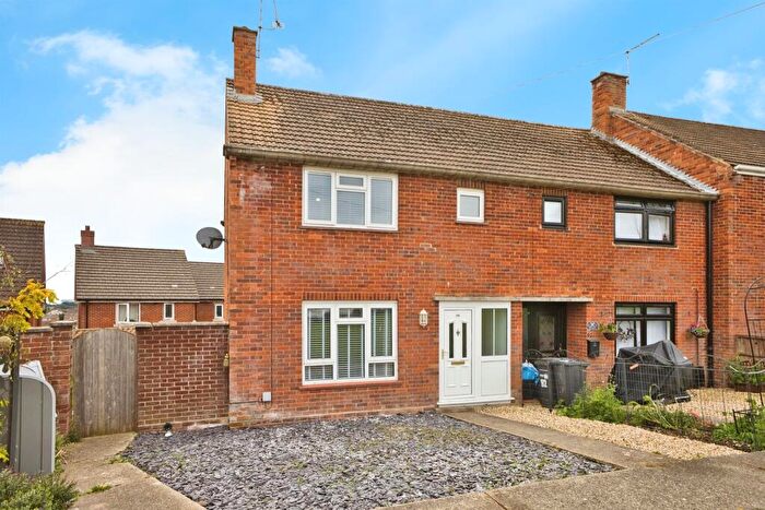 3 Bedroom End Of Terrace House For Sale In St. Johns Road, Yeovil, BA21