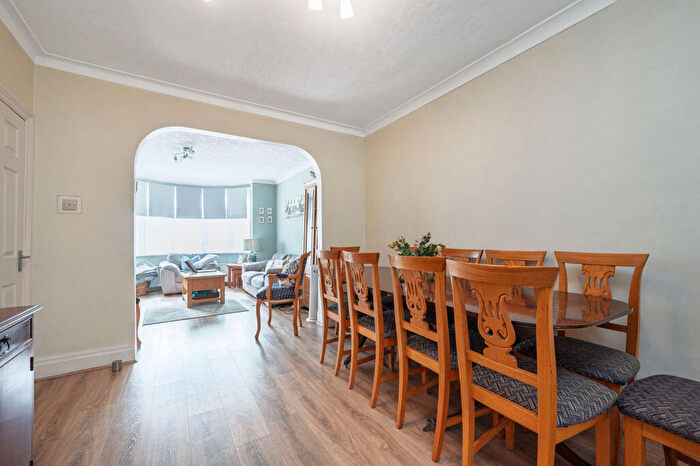 5 Bedroom Semi-Detached House For Sale In Highfield Avenue, Brent Cross, London, NW11