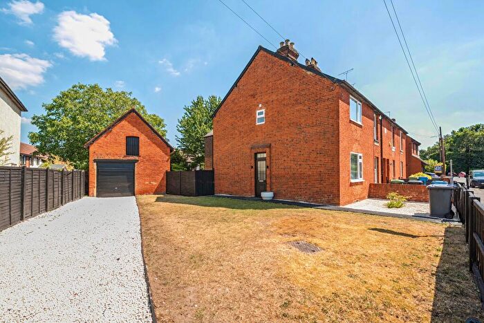 3 Bedroom End Of Terrace House To Rent In Courthouse Road, Maidenhead, SL6