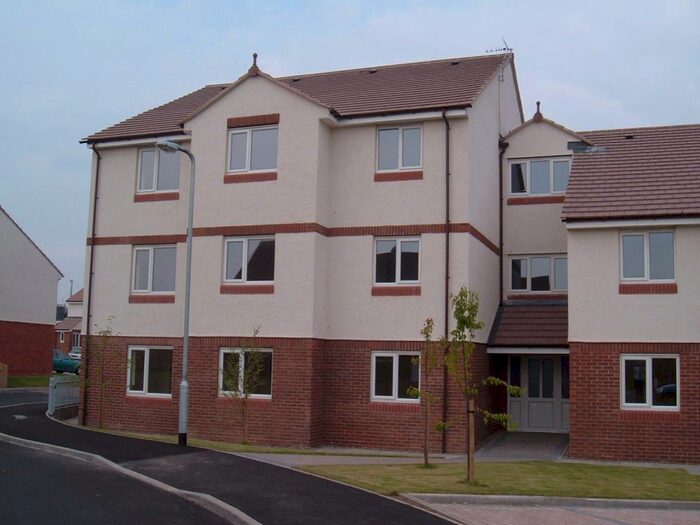2 Bedroom Flat To Rent In Argyll Drive, Harraby, Carlisle, CA1