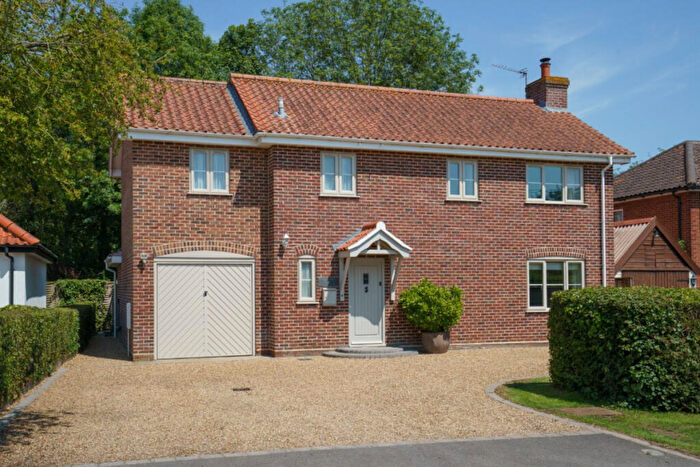 3 Bedroom Detached House For Sale In Church Road, Norwich, NR15