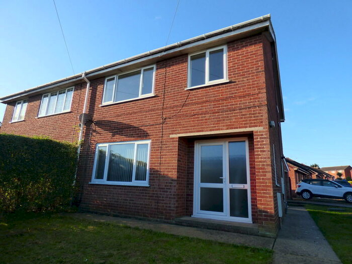 3 Bedroom Semi-Detached House To Rent In Arundel Drive, Louth., LN11