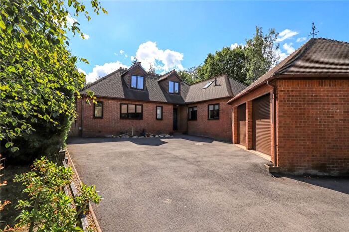 4 Bedroom Detached House For Sale In Whitchers Meadow, Alderbury, Salisbury, Wiltshire, SP5