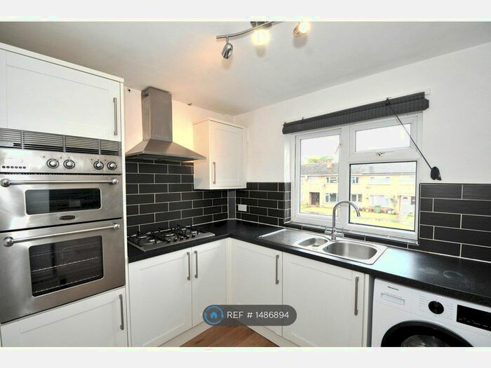 2 Bedroom Flat To Rent In Bridge Street, Warwick, CV34
