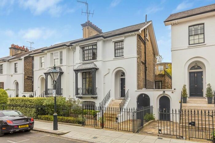 4 Bedroom Flat To Rent In Launceston Place, London, W8