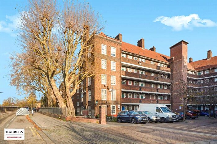 2 Bedroom Apartment To Rent In Bodney Road, London, E8