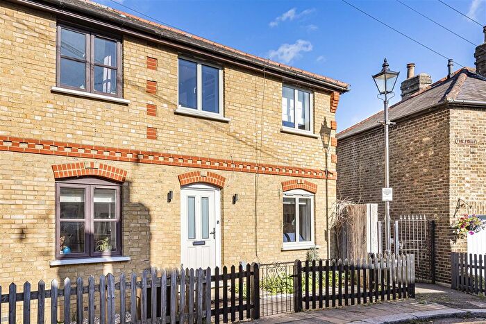 3 Bedroom End Terrace House For Sale In The Folly, Hertford, SG14