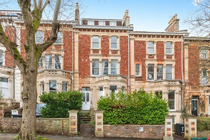 2 Bedroom Flat To Rent In Hanbury Road, Bristol, BS8