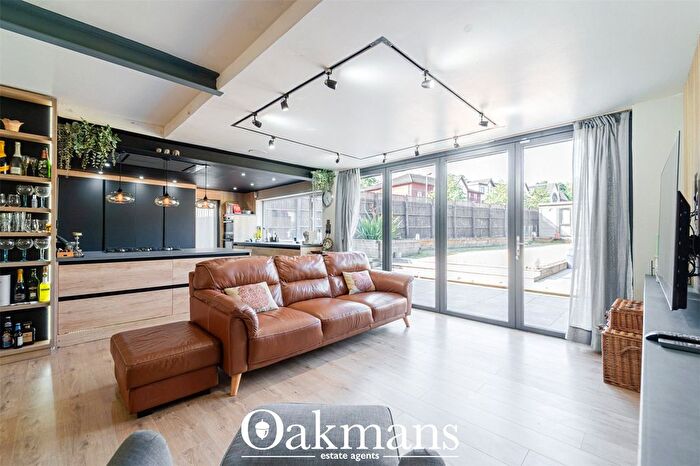 5 Bedroom Semi-Detached House For Sale In Barnes Hill, Birmingham, West Midlands, B29