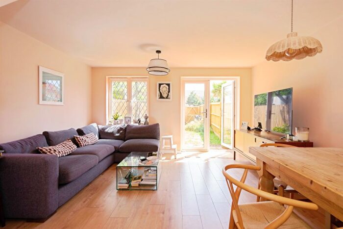 3 Bedroom Terraced House For Sale In Anchor Close, Shoreham-By-Sea, BN43