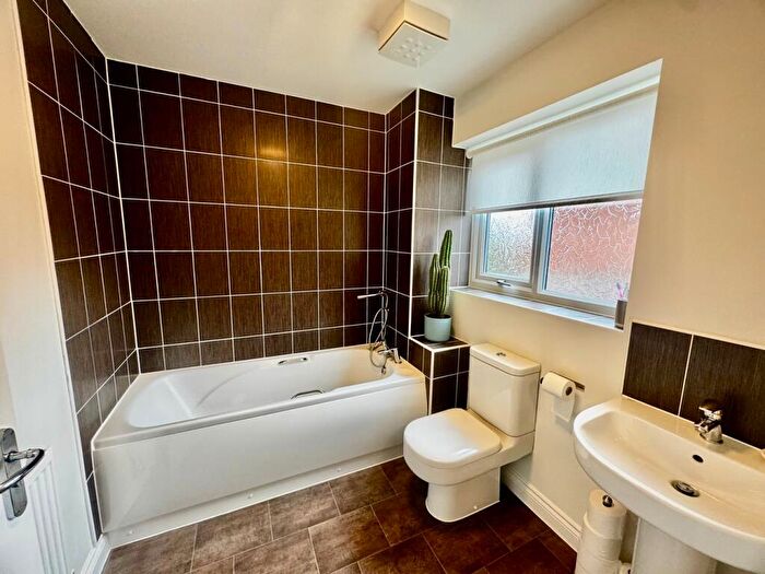 3 Bedroom End Of Terrace House For Sale In Neptune Road, Wellingborough, NN8