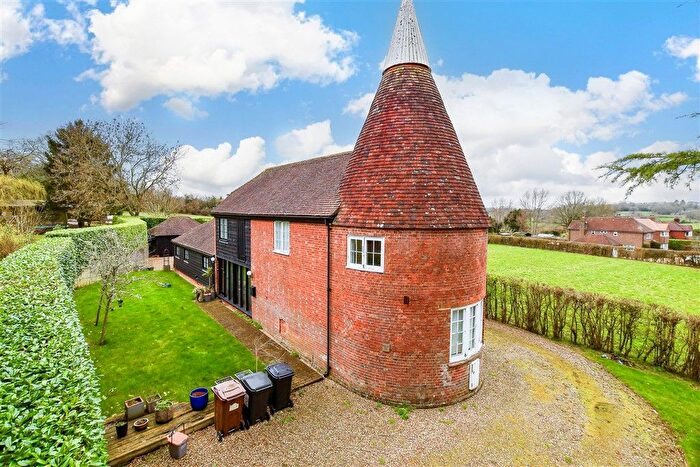 3 Bedroom Detached House For Sale In Station Road, Rotherfield, Crowborough, East Sussex, TN6