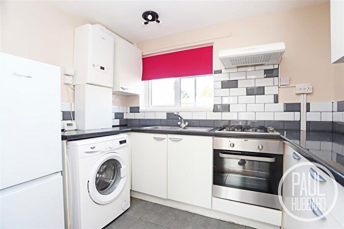 1 Bedroom Flat For Sale In Pinewood Avenue, Lowestoft, NR33