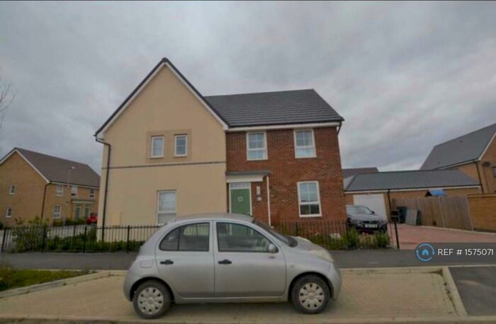 3 Bedroom Semi-Detached House To Rent In Port Line Road, Brooklands, Milton Keynes, MK10