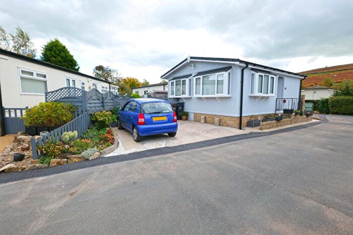 2 Bedroom Park Home For Sale In The Dales, Dales View Park, Salterforth, BB18