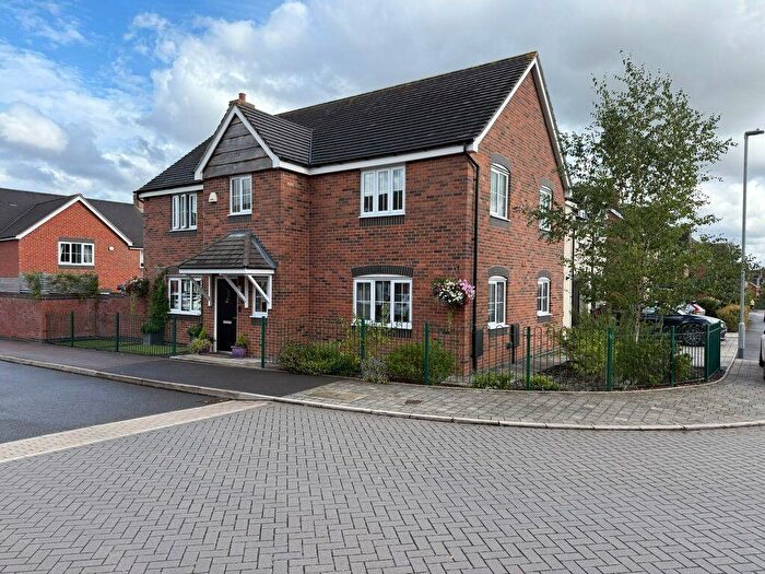 5 Bedroom Detached House For Sale In St Peters Way, Yoxall, DE13