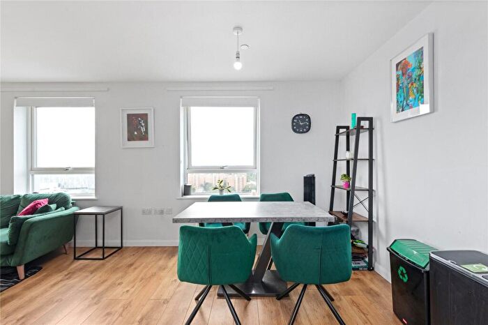 2 Bedroom Apartment To Rent In Rivers Apartments, Cannon Road, London, N17