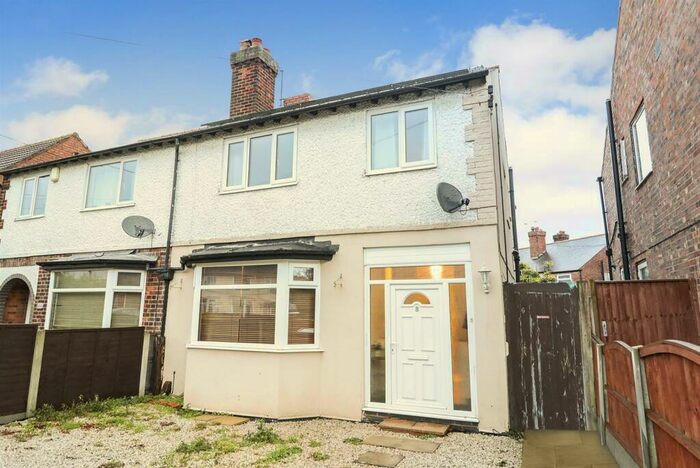 3 Bedroom Property To Rent In Caythorpe Rise, Nottingham, NG5