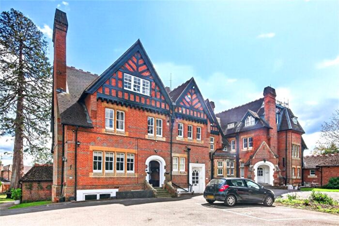 1 Bedroom Apartment To Rent In Crowthorne Road, Sandhurst, Berkshire, GU47