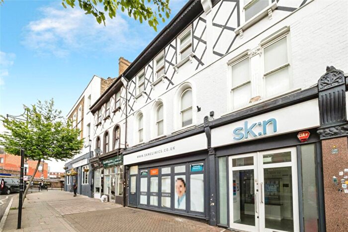 2 Bedroom Maisonette For Sale In George Lane, London, E18