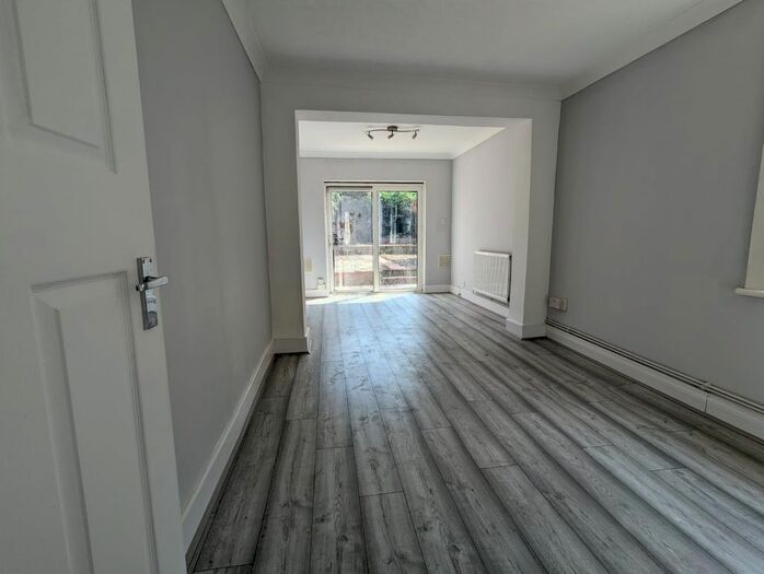 2 Bedroom Flat To Rent In Derby Road, Croydon, CR0