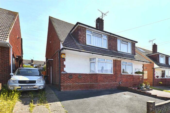 3 Bedroom Semi-Detached House To Rent In Broomfield Drive, Portslade, East Sussex, BN41