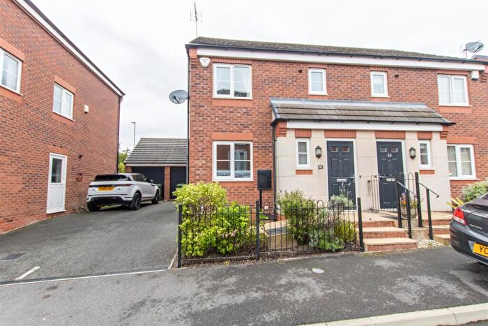 3 Bedroom Semi-Detached House To Rent In Swindell Close, Mapperley, Nottingham, NG3