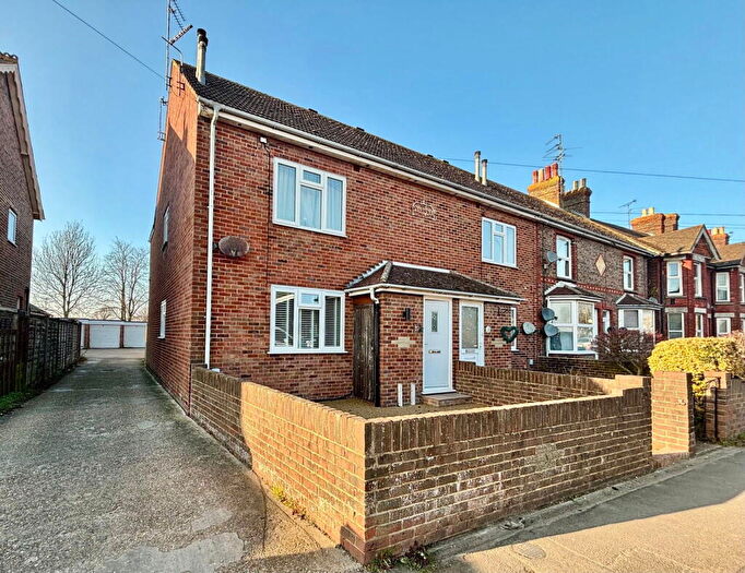 1 Bedroom Flat To Rent In South Road, Hailsham, BN27