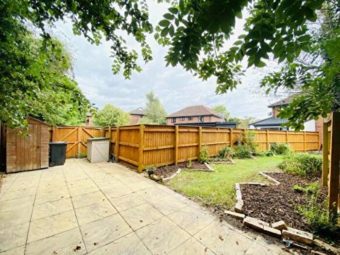 2 Bedroom House To Rent In Pebble Drive, Didcot, OX11