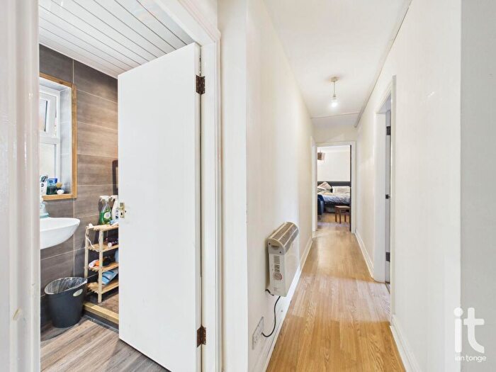 2 Bedroom Apartment For Sale In Lancaster Road, Manchester, M20