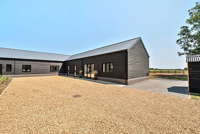 4 Bedroom Barn Conversion For Sale In Crew Yard Barn, Begwary, MK44