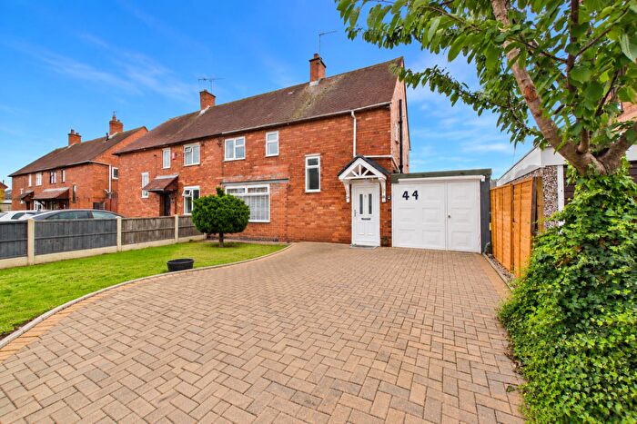 3 Bedroom Semi-Detached House For Sale In Clays Lane, Branston, Burton-On-Trent, DE14