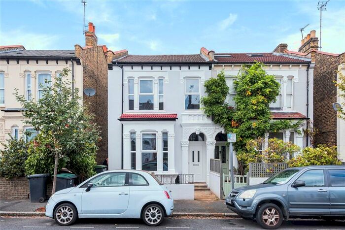 4 Bedroom Terraced House To Rent In Raleigh Road, Harringay, London, N8