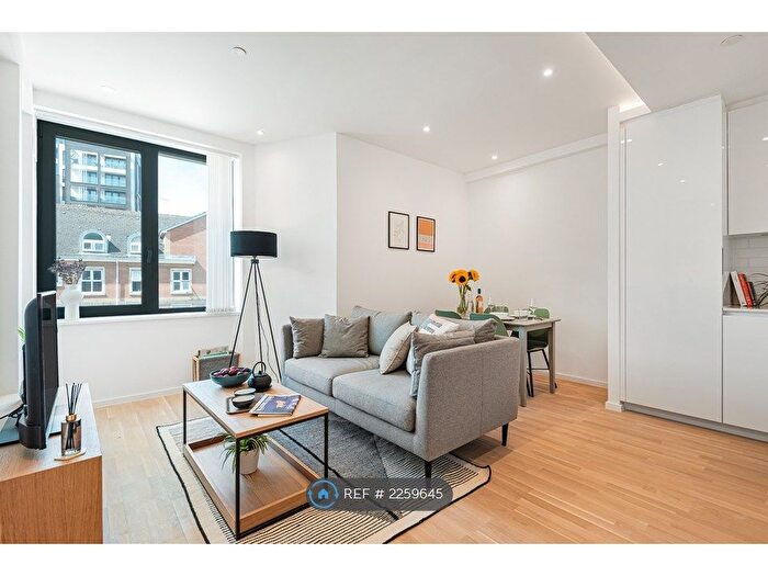 1 Bedroom Flat To Rent In Queen' Road, Reading, RG1