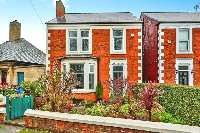 3 Bedroom Detached House For Sale In Alexandra Avenue, Mansfield, Nottinghamshire, NG18