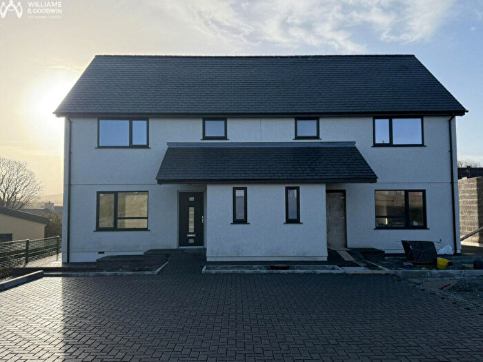3 Bedroom Semi Detached House For Sale In Penybonc, Amlwch, Anglesey, LL68