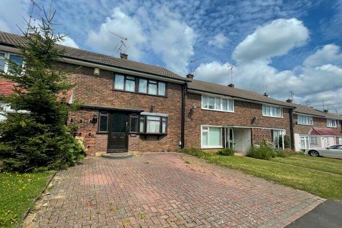 3 Bedroom Property To Rent In Ardleigh, Basildon, SS16