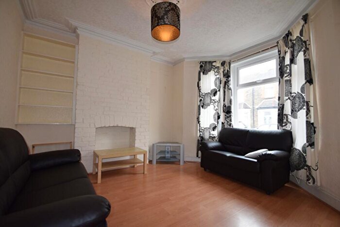 4 Bedroom House To Rent In Essich Street, Roath, CF24