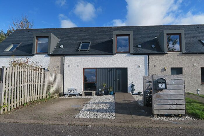 3 Bedroom Terraced House For Sale In Burnside, Isle Of Skye, IV52