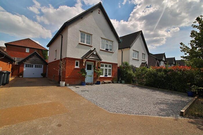 3 Bedroom Detached House For Sale In Allenby Road, Berewood, PO7